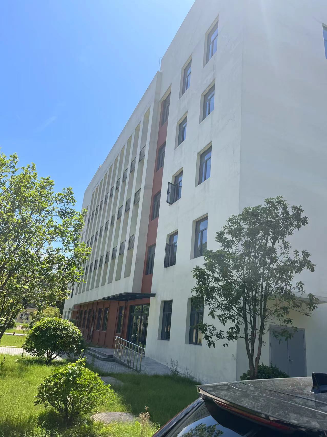 武汉理工大学空调项目